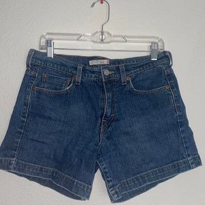 Vintage Levi 515 Shorts ~ Size 8 ~ True Denim